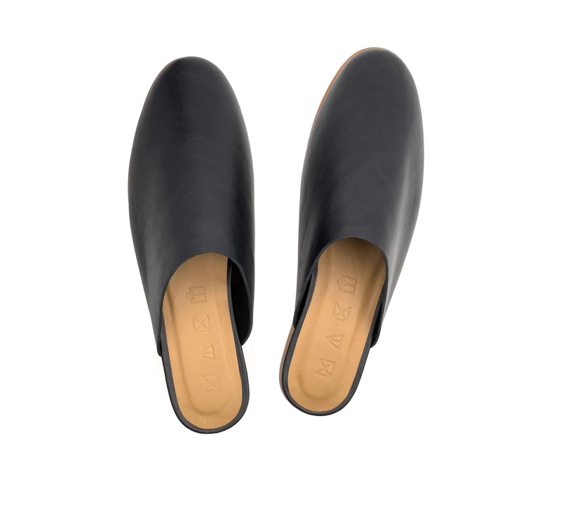 Top view of the handmade Mule women's slip-on leather sandals in black / BLACK